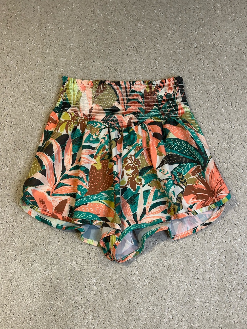 Offline Womens Medium High Waisted Smocked Boho Shorts Tropical Floral Print